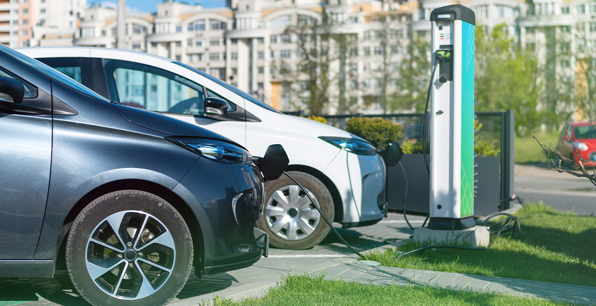 Carros elétricos e ponto de recarga